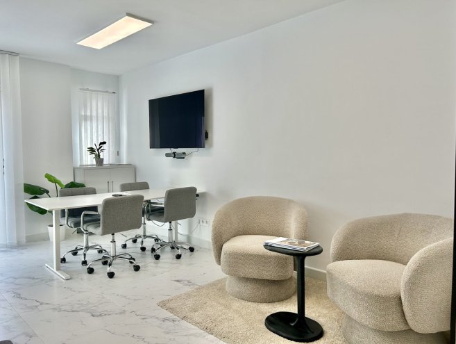 Office for sale in Fuengirola, Costa del Sol