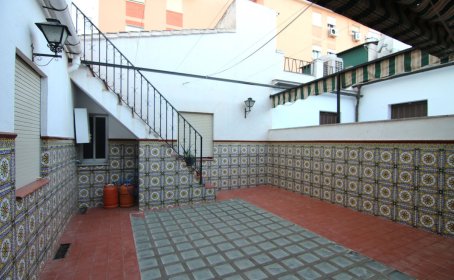 Middle Floor Apartment for sale in Coín, Coín