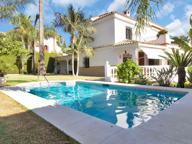 Villa - Chalet en venta en Marbella, Costa del Sol