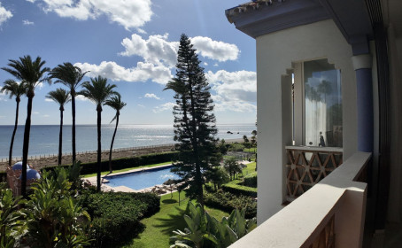 Apartament na środkowym piętrze for sale in Casares Playa, Casares Playa