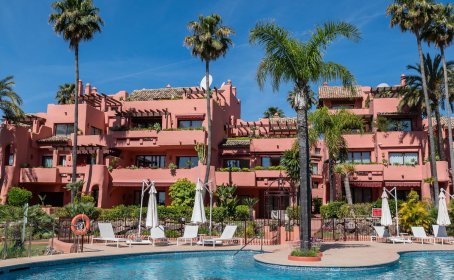 Apartament na parterze for sale in Estepona, Estepona