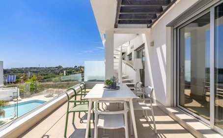 Penthouse for sale in Estepona, Estepona