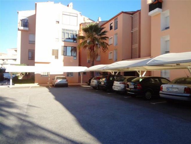 Apartment for sale in Nueva Andalucía, Costa del Sol