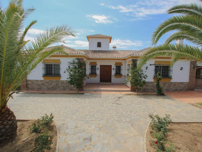 Stables for sale in Coín, Costa del Sol