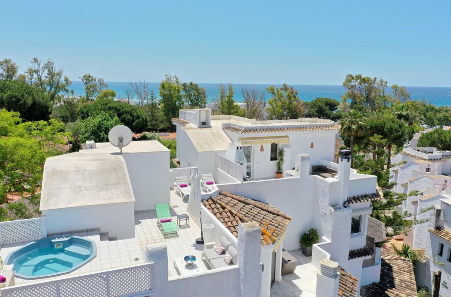Penthouse for sale in Elviria, Elviria