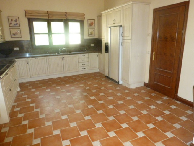 Willa for sale in Benahavís, Costa del Sol